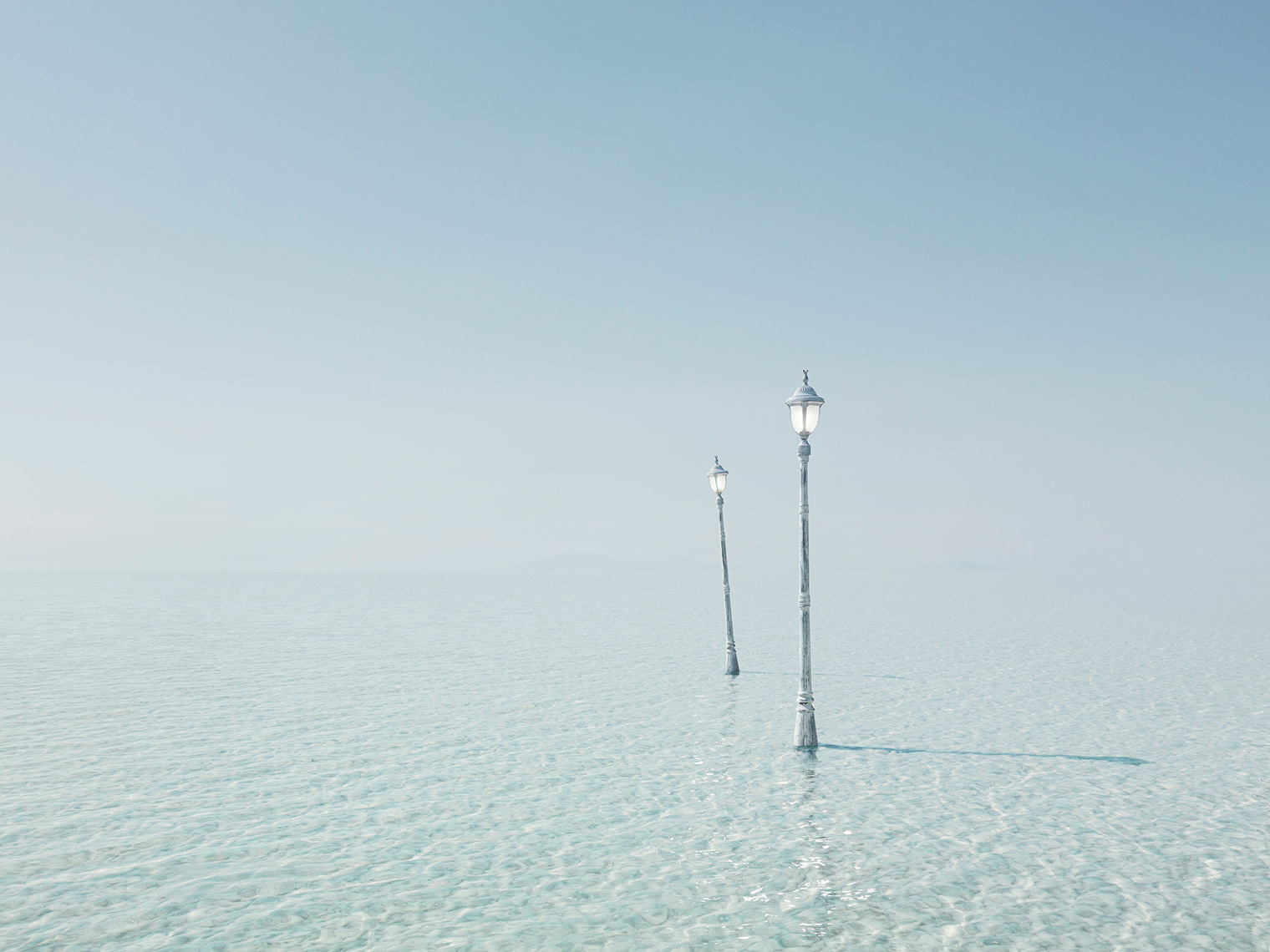 Lamp-posts-in-water